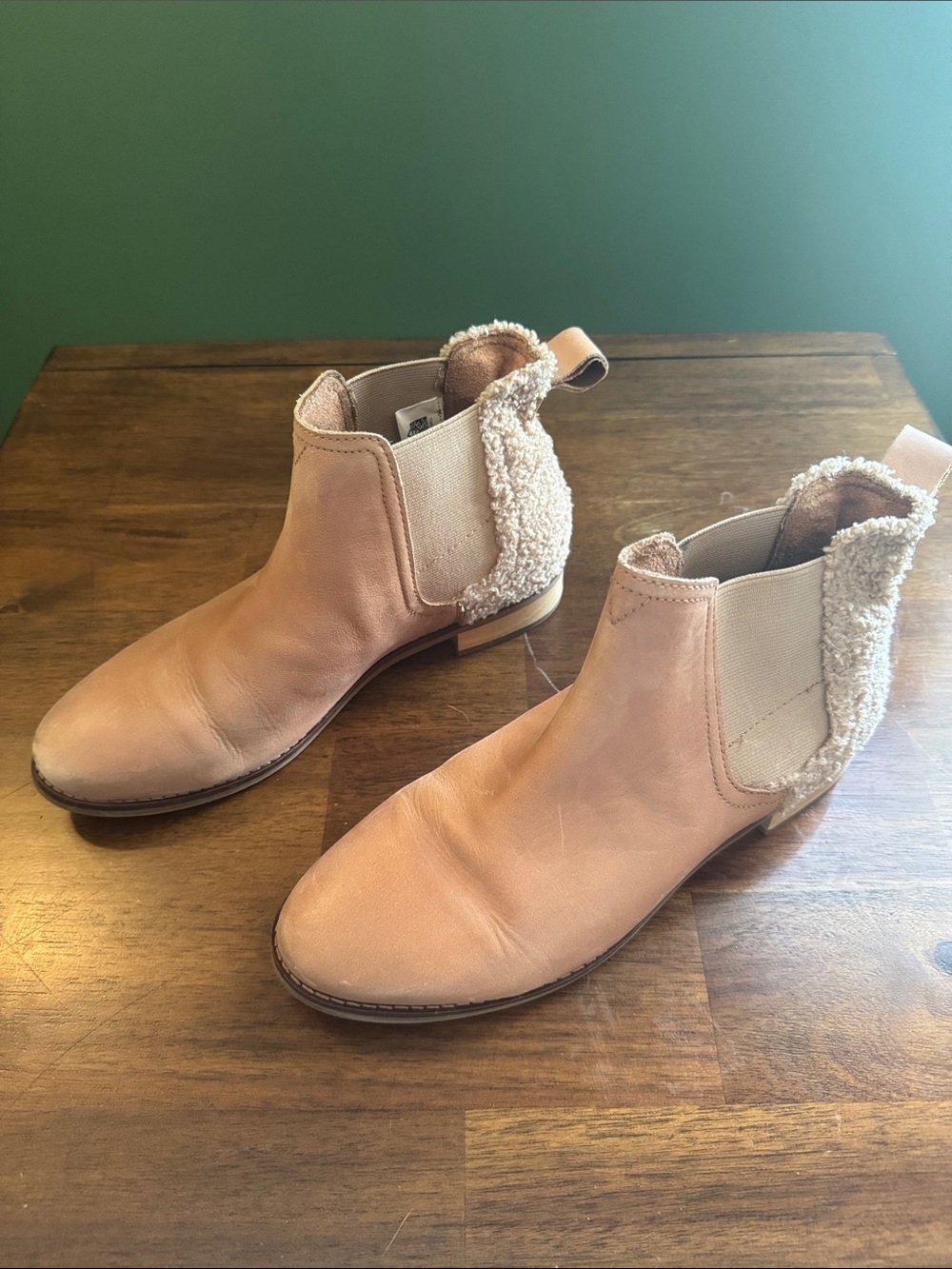 Toms Women's Blush Tan Chelsea Booties with Shearling Collar